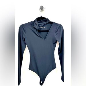Abercrombie and Fitch bodysuit long sleeve choker neck black XS